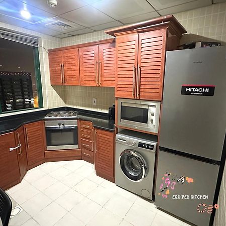 Quiet Partition Room In Tecom Barsha Heights 迪拜 外观 照片